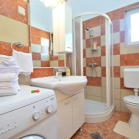 Jukan.5 * Pula